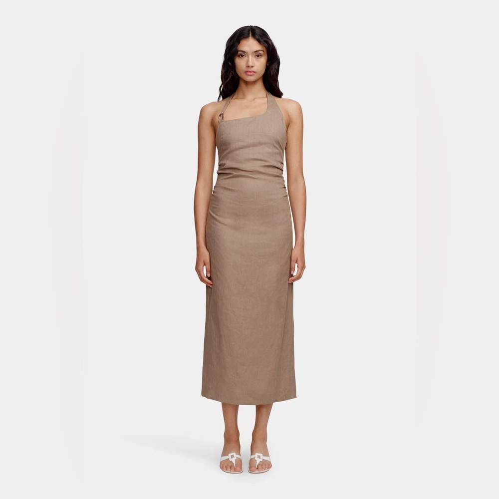 Elegant Tan Sleeveless Dress